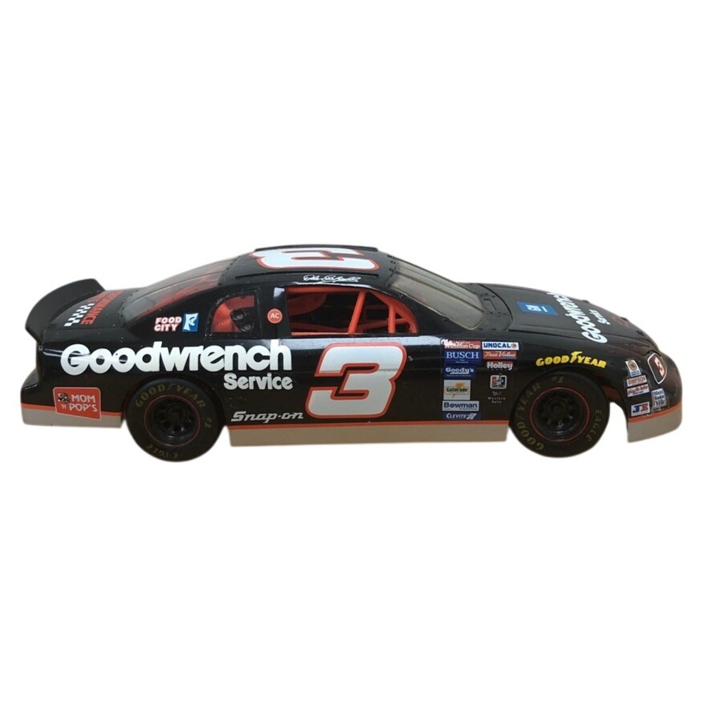 Action Performance Dale Earnhardt #3 Goodwrench Chevrolet Monte Carlo 1:24 Black